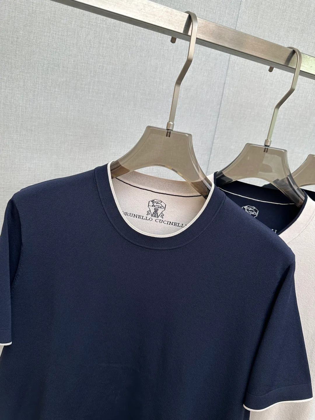 BC top quality 2026 new short sleeves! Original custom fabric, soft to the touch. Top imported private goods, fashionable design and trendy short sleeves, without losing luxury. There is no doubt about the quality. The upper body effect is amazing, luxury official website Same Style! Size: M-3XL